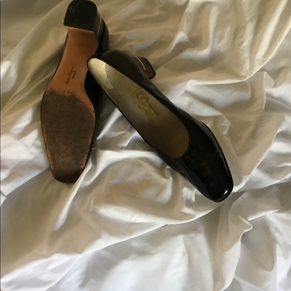 Shoes - Picture 5 of 6